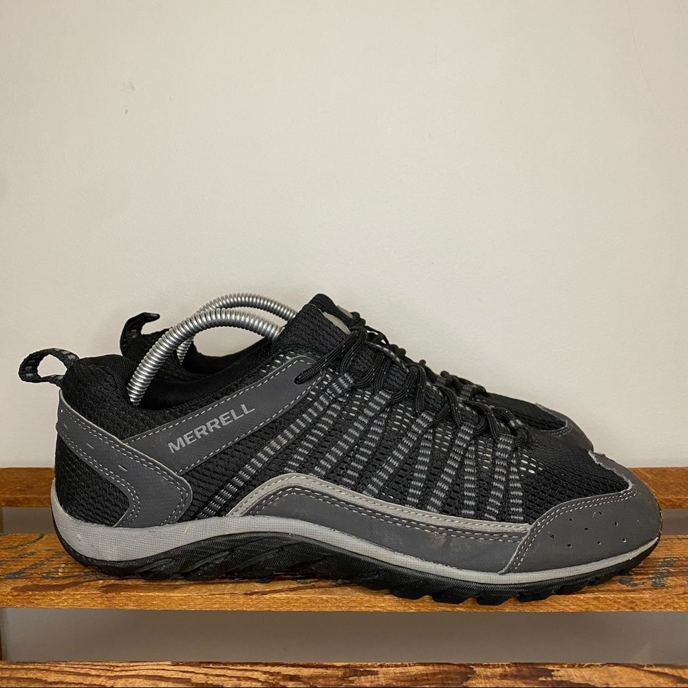 Merrell Ventilated Hiking Running Black Lace Up Sneaker Men’s 9.5